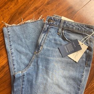 New Universal Thread Jeans